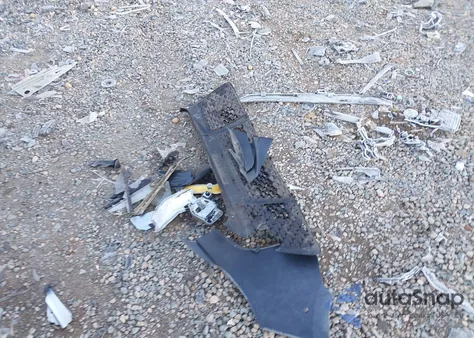 2017 Toyota Camry Le/Xle/Se/Xse z USA, uszkodzony, nr VIN 4T1BF1FK0HU674963